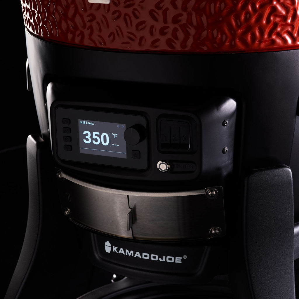 Digital Kontrol Board sits at the bottom of the grill with a display to view temperature and alerts
